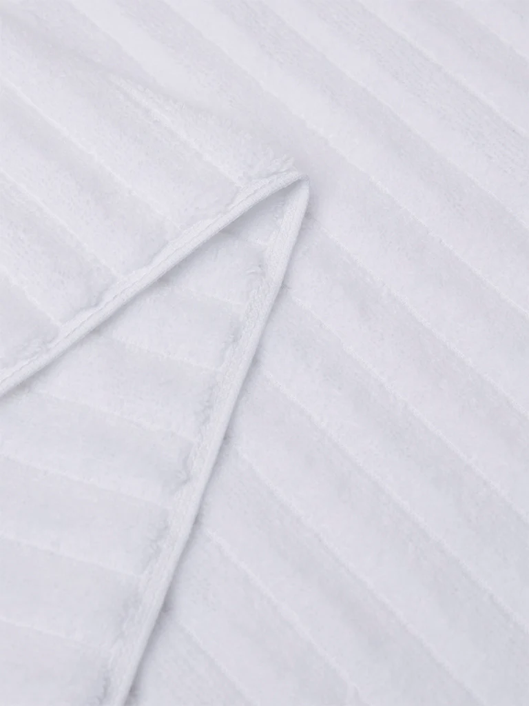 Westside Home White Self-Striped Luxe Bath Towel - Image 3