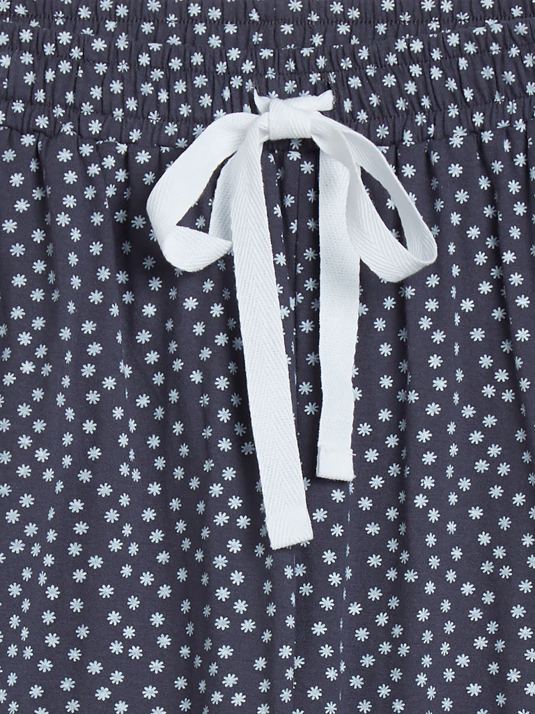 Wunderlove Navy Floral Print Cotton Capris - Image 3